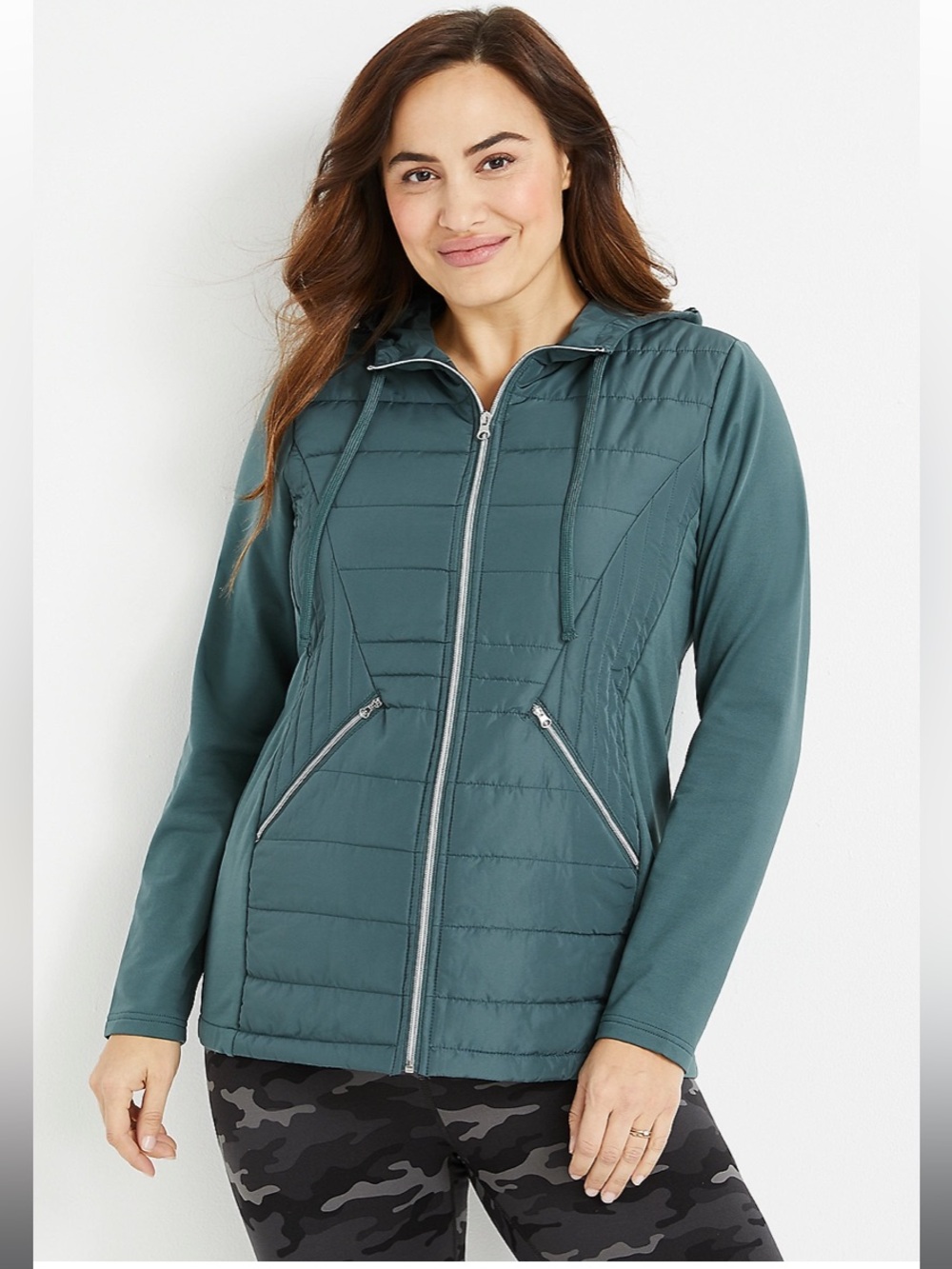 Hooded Quilted Stretch-Sleeve Puffer Jacket in Teal